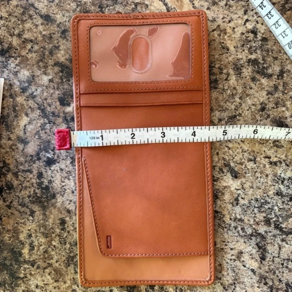Hartmann travel document